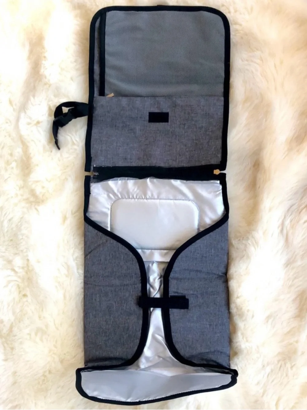 Lekebaby Travel Diaper Bag with Foldout Changing Pad NWOT